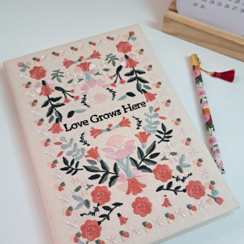 cuaderno-bordado-helen-ibi-craft